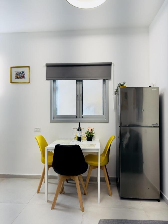 Amazing 2Rooms Apt In Bat Yam - Step By The Beach Luaran gambar