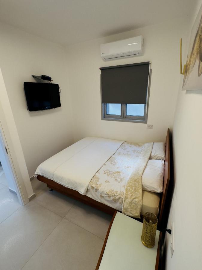 Amazing 2Rooms Apt In Bat Yam - Step By The Beach Luaran gambar